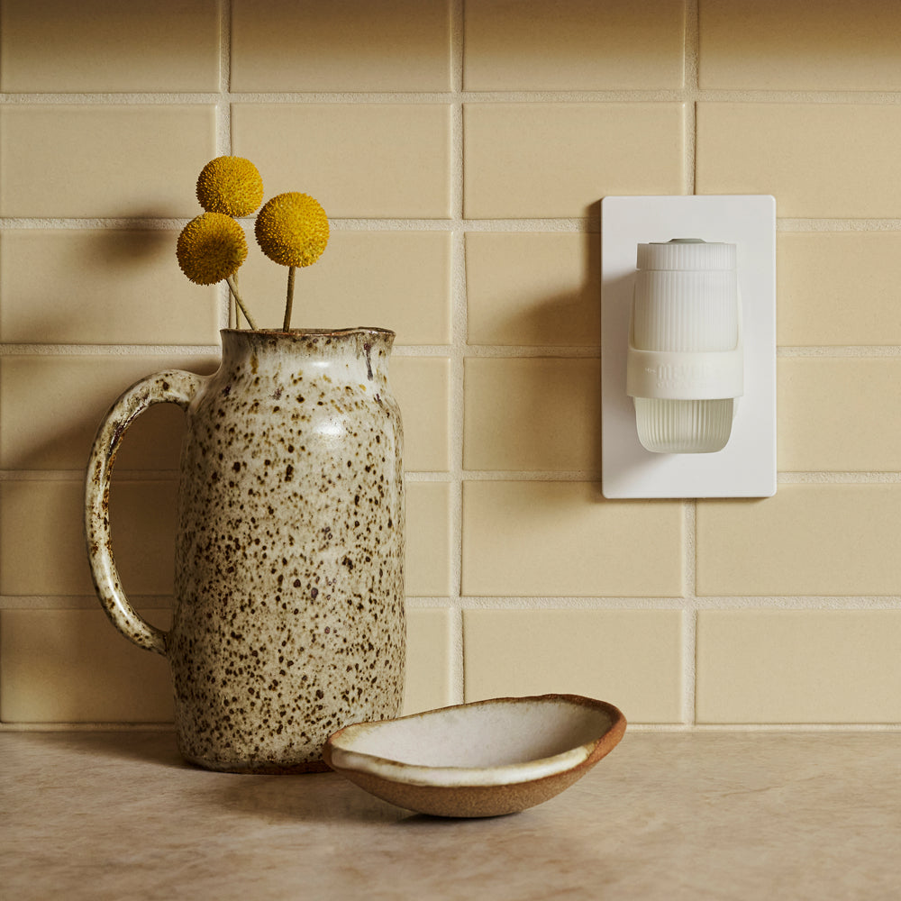 Fall Leaves Plug In Scented Oil Warmer With Refill - Image 10